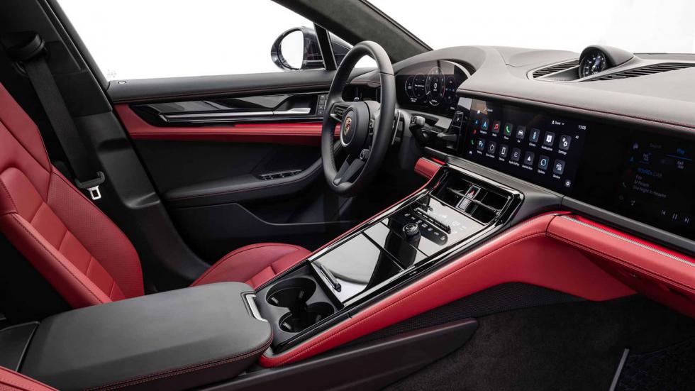 Νέα Porsche Panamera: Ήρθε με τρεις οθόνες και 4 E-Hybrid κινητήρες 